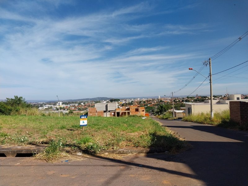 Rua das Azaleias Qd 05 Lt 14